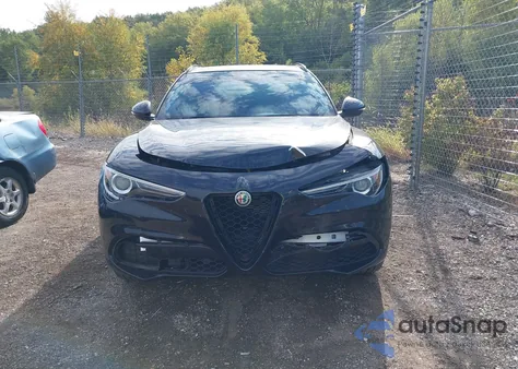 2021 Alfa Romeo Stelvio Ti Awd z USA, uszkodzony, nr VIN ZASPAKBN0M7D09486